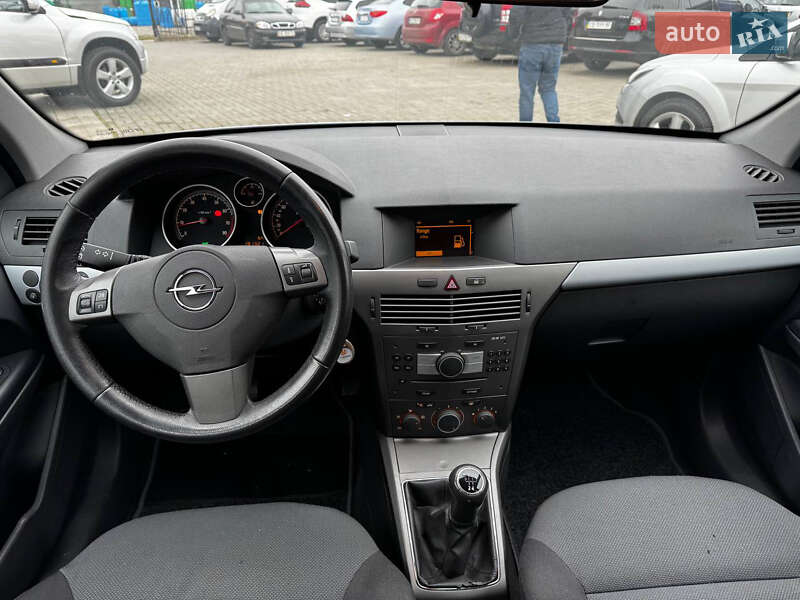 Универсал Opel Astra 2007 в Днепре