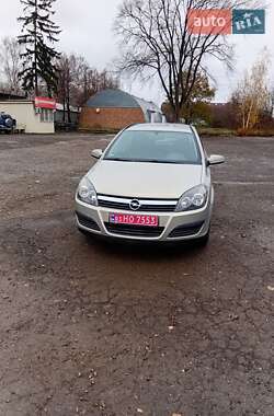 Універсал Opel Astra 2006 в Чернівцях