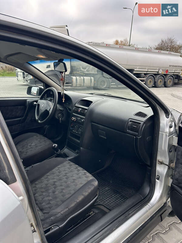 Хетчбек Opel Astra 1998 в Львові