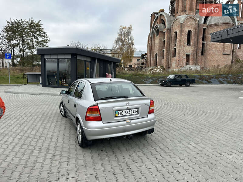Хетчбек Opel Astra 1998 в Львові