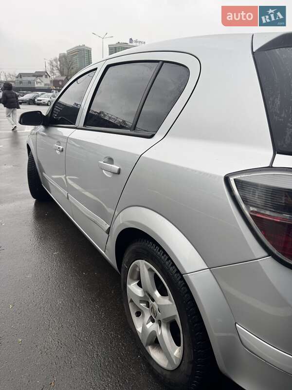 Хетчбек Opel Astra 2007 в Києві фото 6 Хетчбек Opel Astra 2007 в Києві