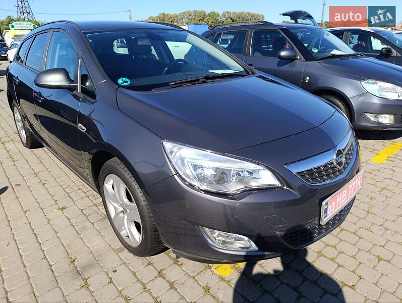 Универсал Opel Astra 2011 в Черновцах фото 5 Универсал Opel Astra 2011 в Черновцах