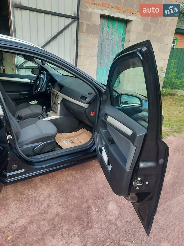 Універсал Opel Astra 2007 в Овручі