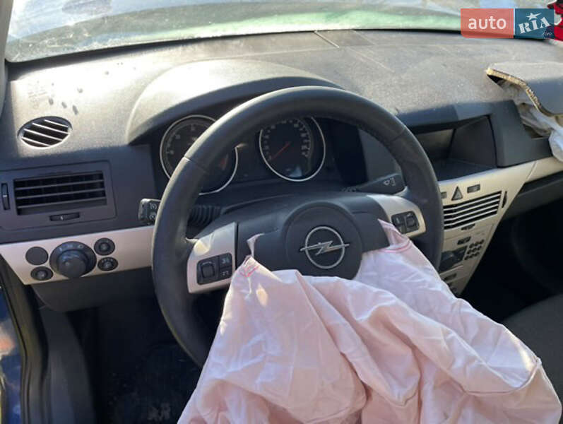 Универсал Opel Astra 2008 в Герце фото 6 Универсал Opel Astra 2008 в Герце