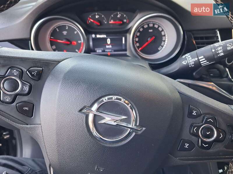 Универсал Opel Astra 2017 в Львове