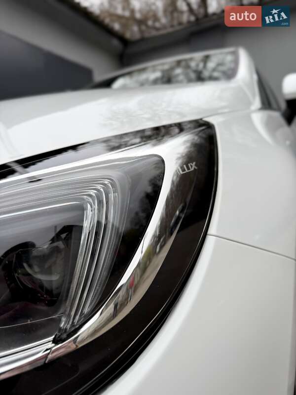 Універсал Opel Astra 2018 в Полтаві