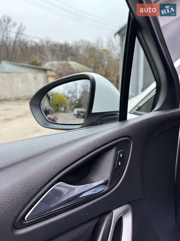 Універсал Opel Astra 2018 в Полтаві