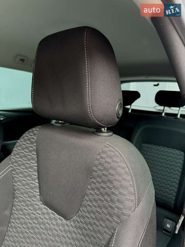 Універсал Opel Astra 2018 в Полтаві