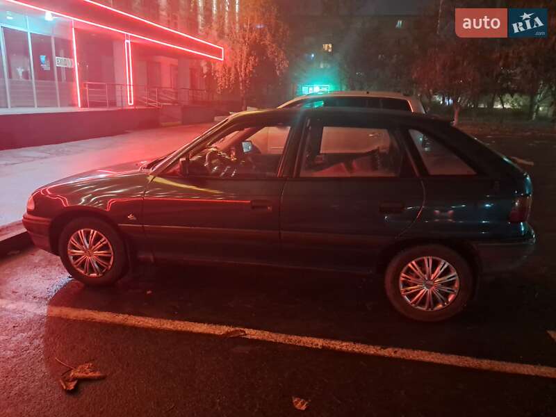 Хетчбек Opel Astra 1994 в Полтаві фото 4 Хетчбек Opel Astra 1994 в Полтаві