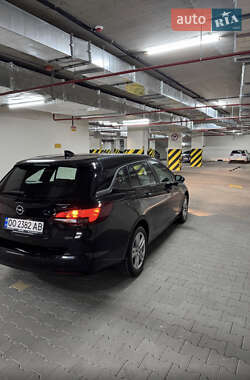 Універсал Opel Astra 2018 в Одесі