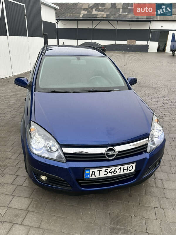 Универсал Opel Astra 2005 в Коломые