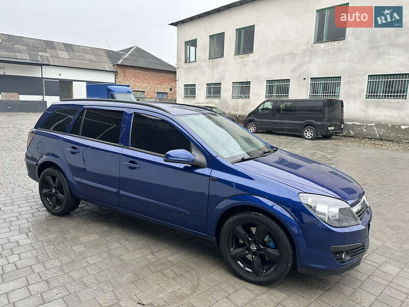 Универсал Opel Astra 2005 в Коломые