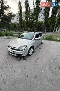 Хэтчбек Opel Astra 2006 в Запорожье