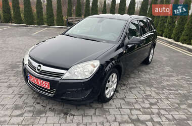 Універсал Opel Astra 2009 в Надвірній