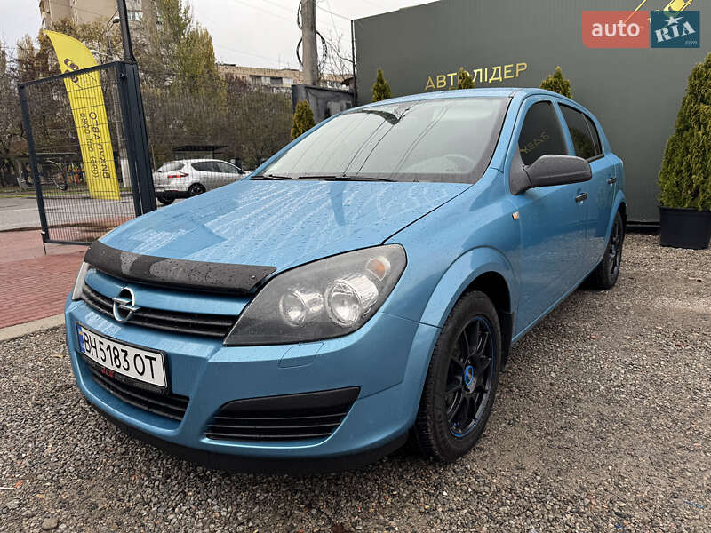 Хэтчбек Opel Astra 2005 в Одессе