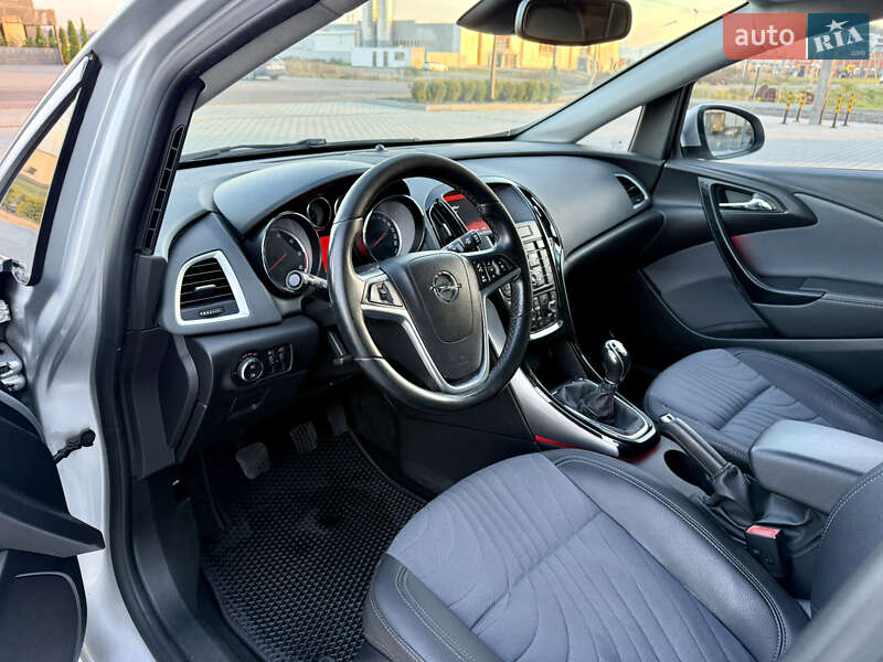 Универсал Opel Astra 2014 в Хусте фото 9 Универсал Opel Astra 2014 в Хусте