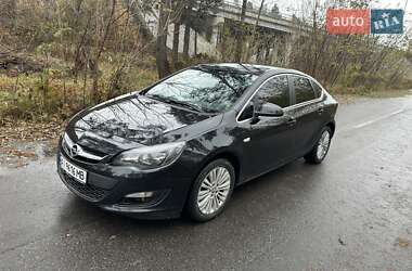 Седан Opel Astra 2014 в Києві