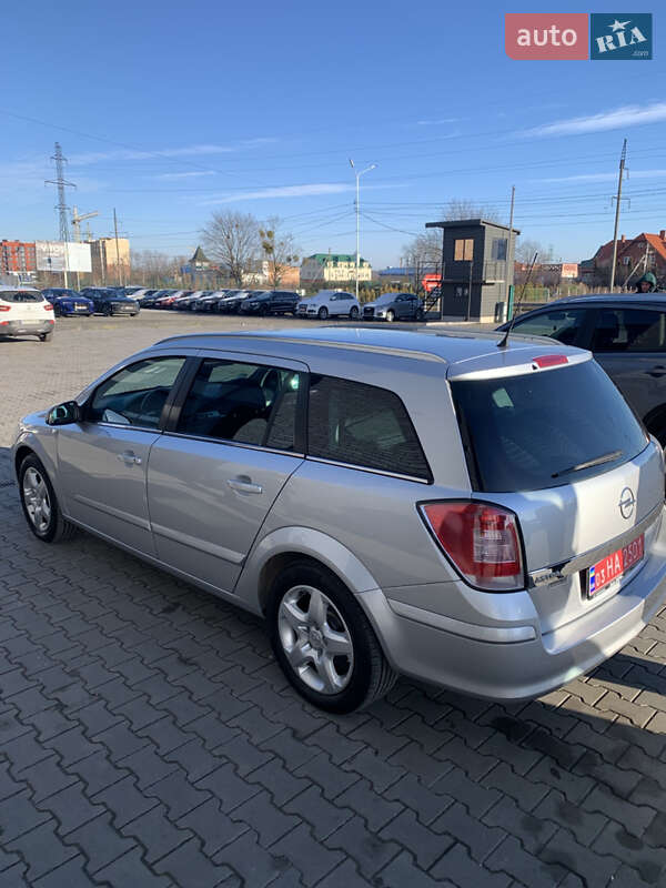 Універсал Opel Astra 2008 в Любарі