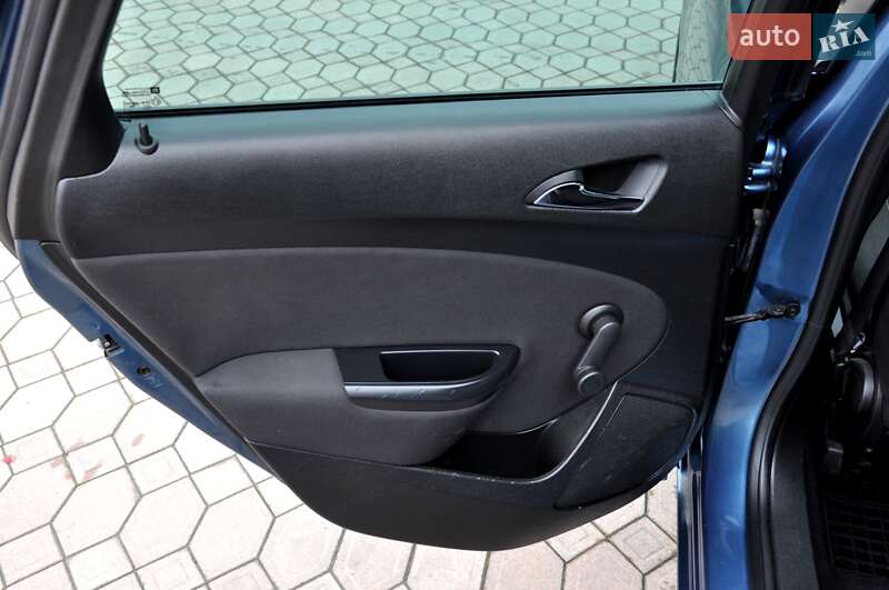 Універсал Opel Astra 2013 в Львові фото 19 Універсал Opel Astra 2013 в Львові