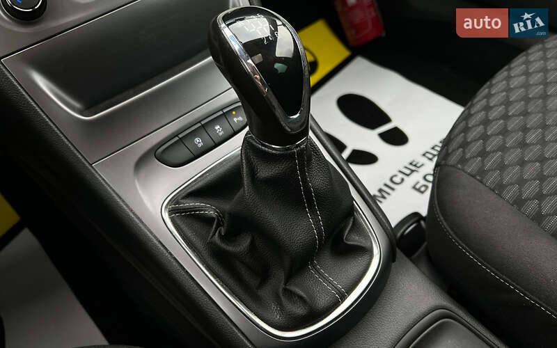 Универсал Opel Astra 2018 в Львове