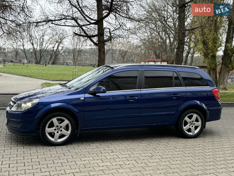 Универсал Opel Astra 2004 в Звягеле