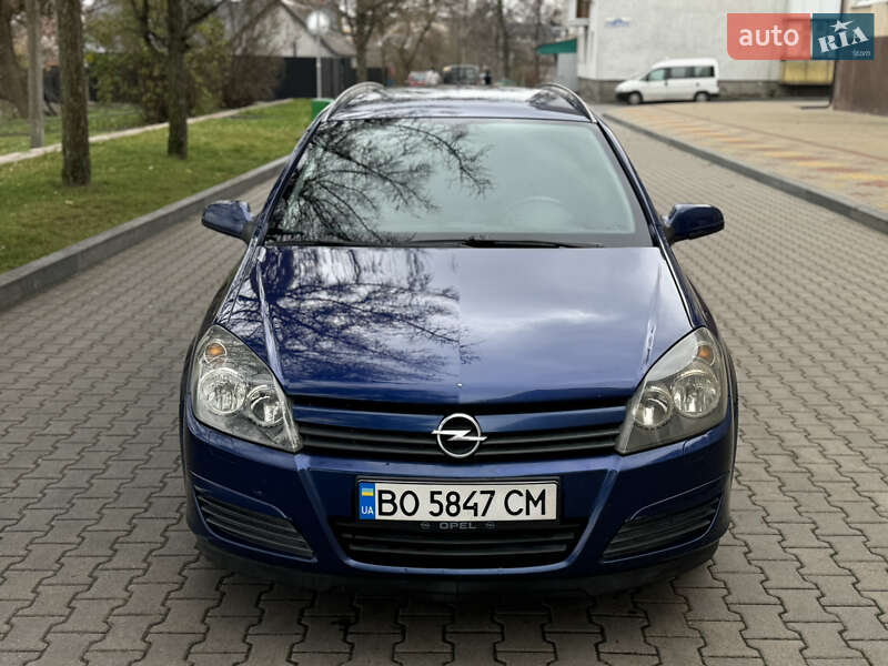 Универсал Opel Astra 2004 в Звягеле
