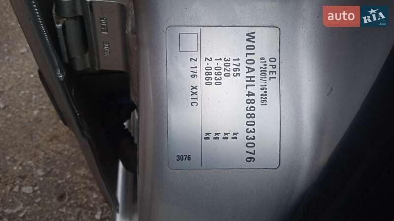 Хэтчбек Opel Astra 2009 в Новониколаевке