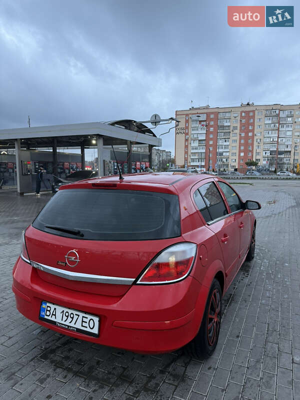 Хетчбек Opel Astra 2006 в Олександрії