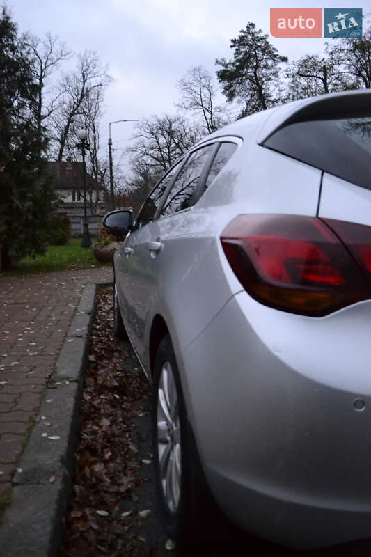 Хетчбек Opel Astra 2011 в Києві