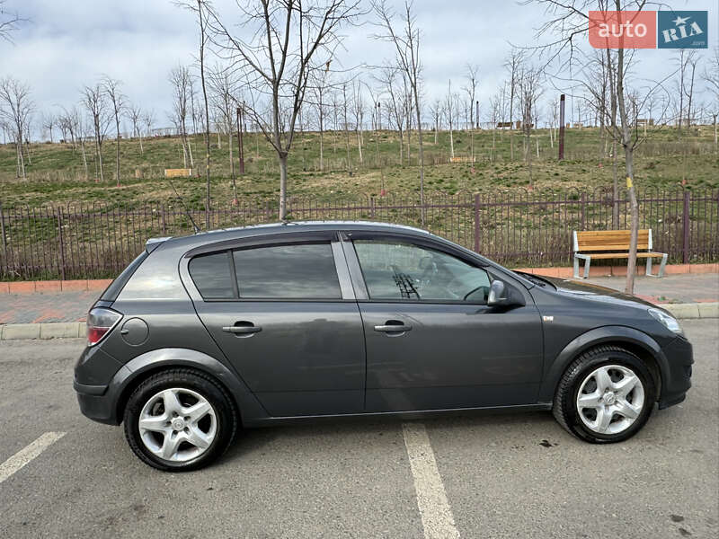 Хэтчбек Opel Astra 2012 в Одессе фото 17 Хэтчбек Opel Astra 2012 в Одессе