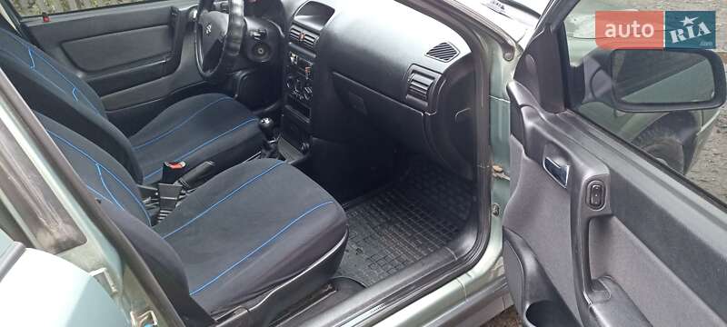 Седан Opel Astra 2008 в Житомирі