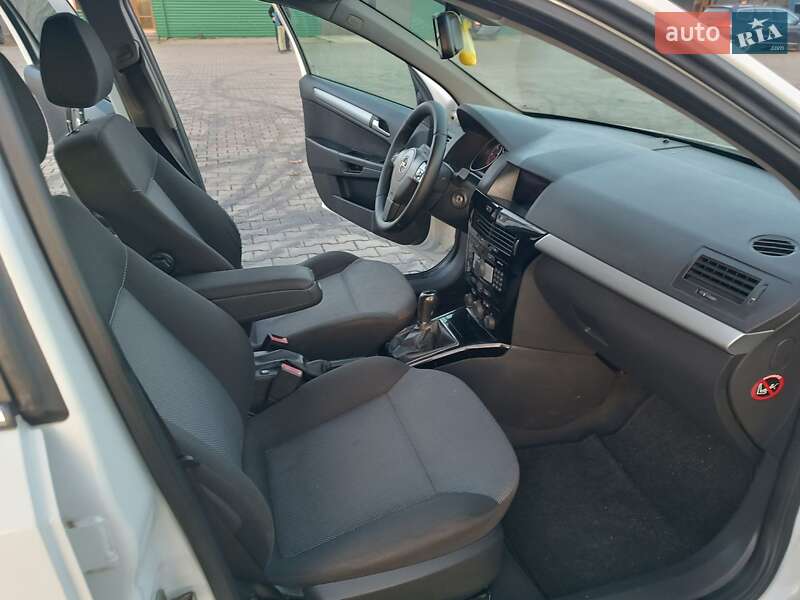 Універсал Opel Astra 2010 в Хусті фото 20 Універсал Opel Astra 2010 в Хусті