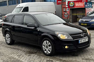 Универсал Opel Astra 2005 в Днепре