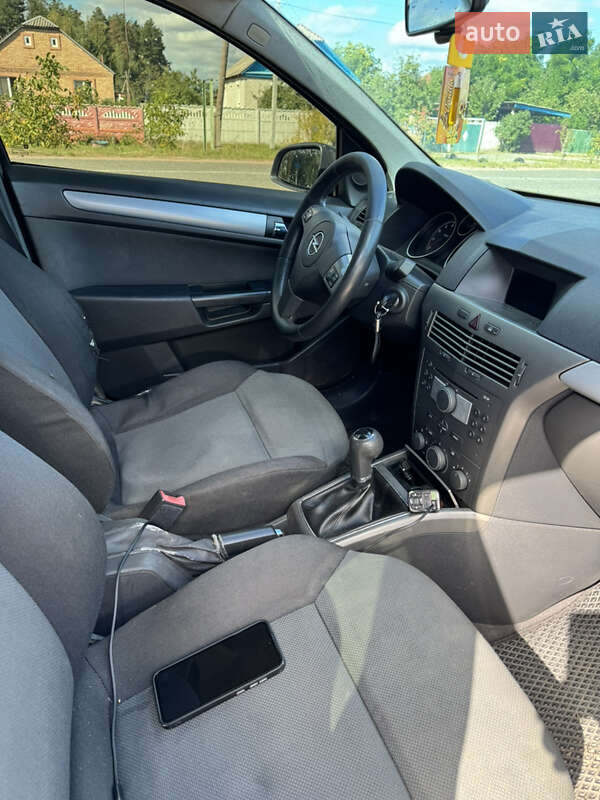 Універсал Opel Astra 2006 в Києві