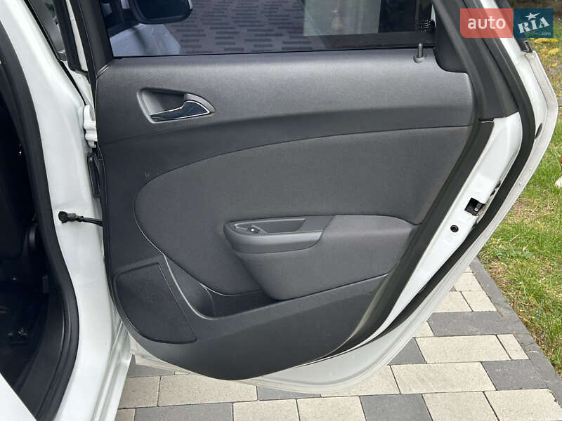 Седан Opel Astra 2017 в Мукачевому фото 26 Седан Opel Astra 2017 в Мукачевому