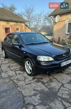 Седан Opel Astra 1998 в Тернополі