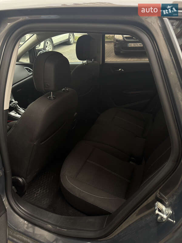 Універсал Opel Astra 2014 в Львові фото 14 Універсал Opel Astra 2014 в Львові