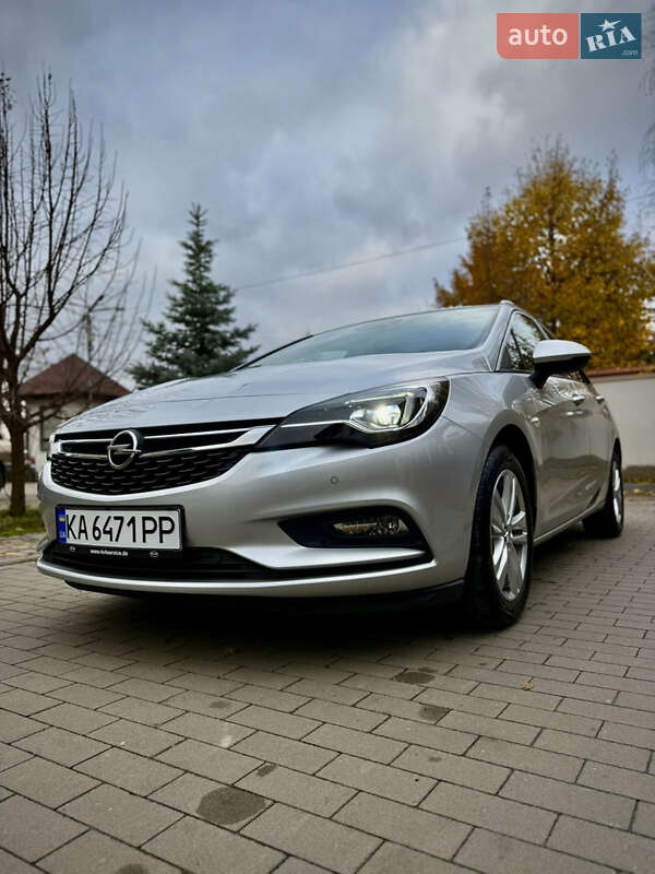 Універсал Opel Astra 2018 в Києві