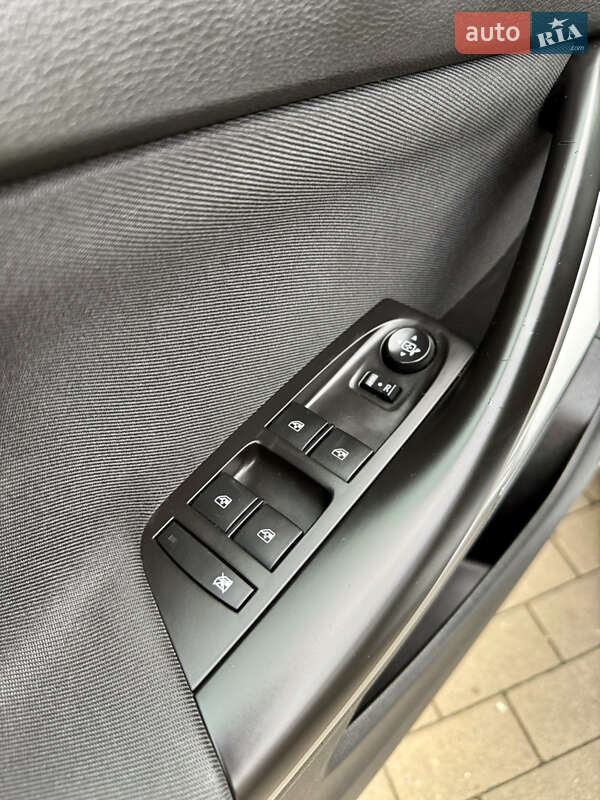 Універсал Opel Astra 2018 в Києві