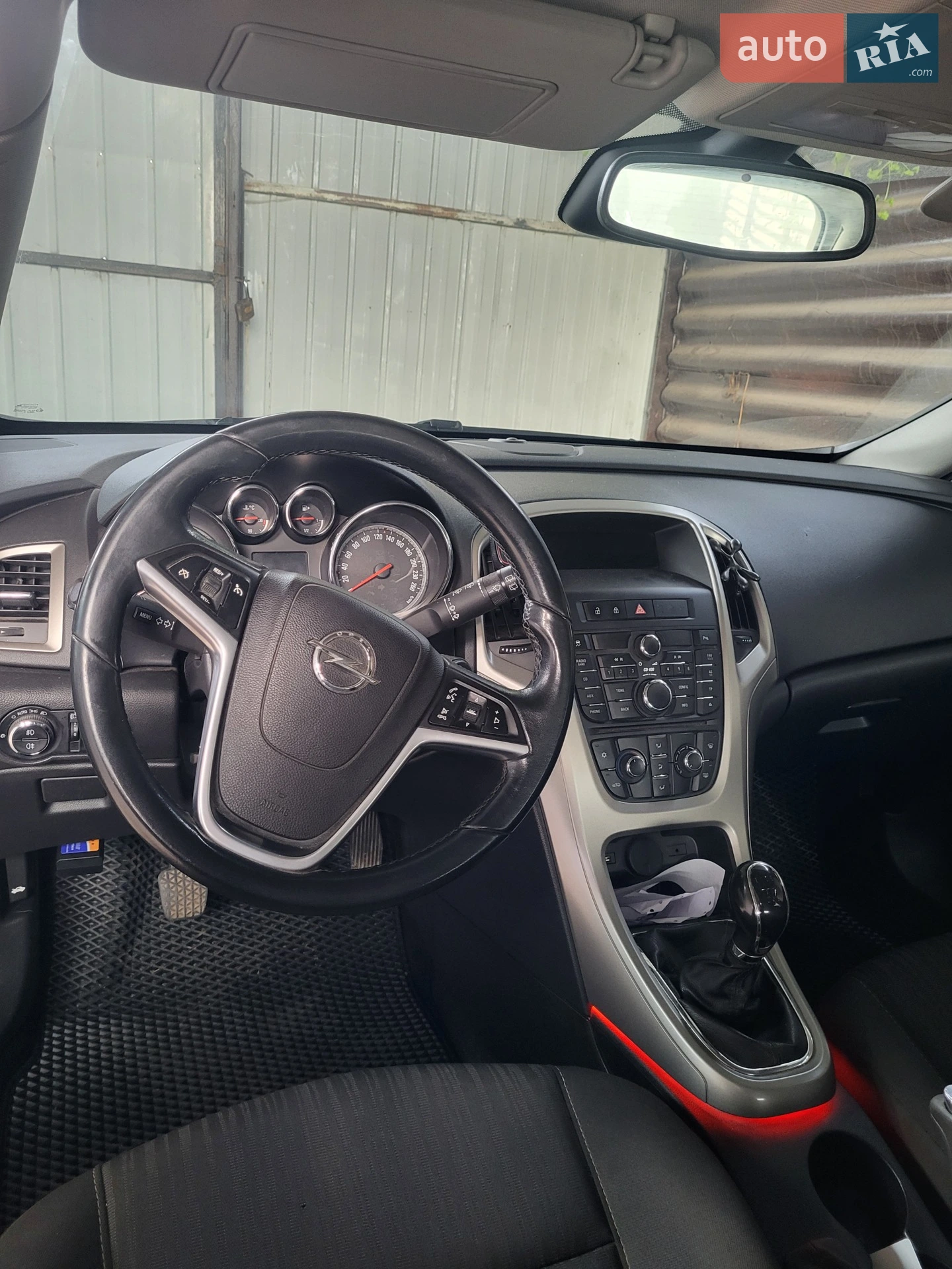 2011 Opel Astra - мініатюра 12