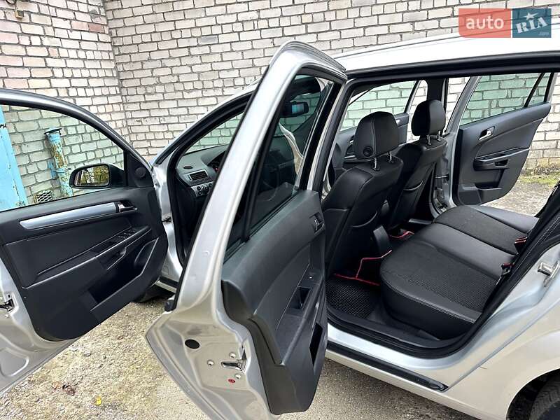 Универсал Opel Astra 2009 в Николаеве фото 23 Универсал Opel Astra 2009 в Николаеве