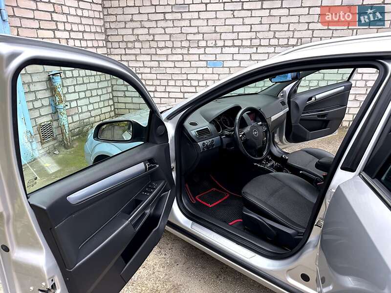 Универсал Opel Astra 2009 в Николаеве фото 25 Универсал Opel Astra 2009 в Николаеве