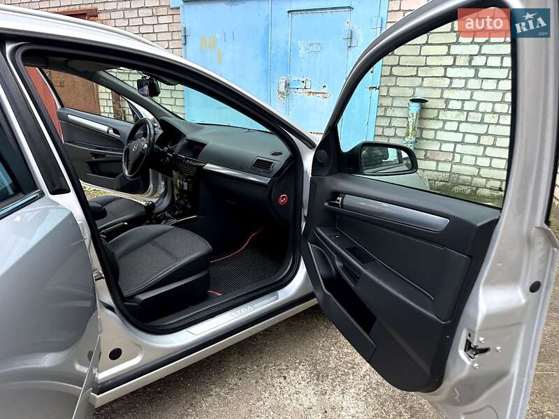 Универсал Opel Astra 2009 в Николаеве фото 31 Универсал Opel Astra 2009 в Николаеве