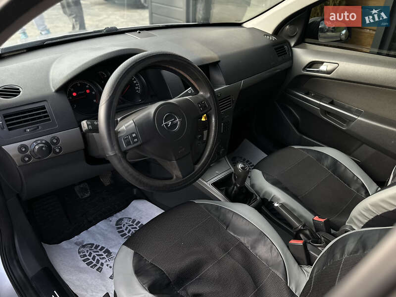 Хэтчбек Opel Astra 2005 в Шептицькому фото 25 Хэтчбек Opel Astra 2005 в Шептицькому