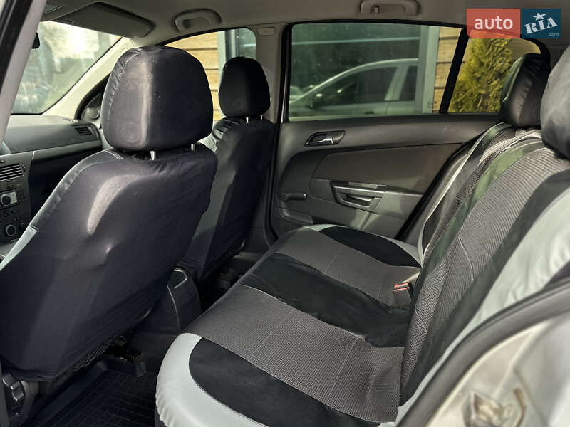 Хэтчбек Opel Astra 2005 в Шептицькому фото 40 Хэтчбек Opel Astra 2005 в Шептицькому