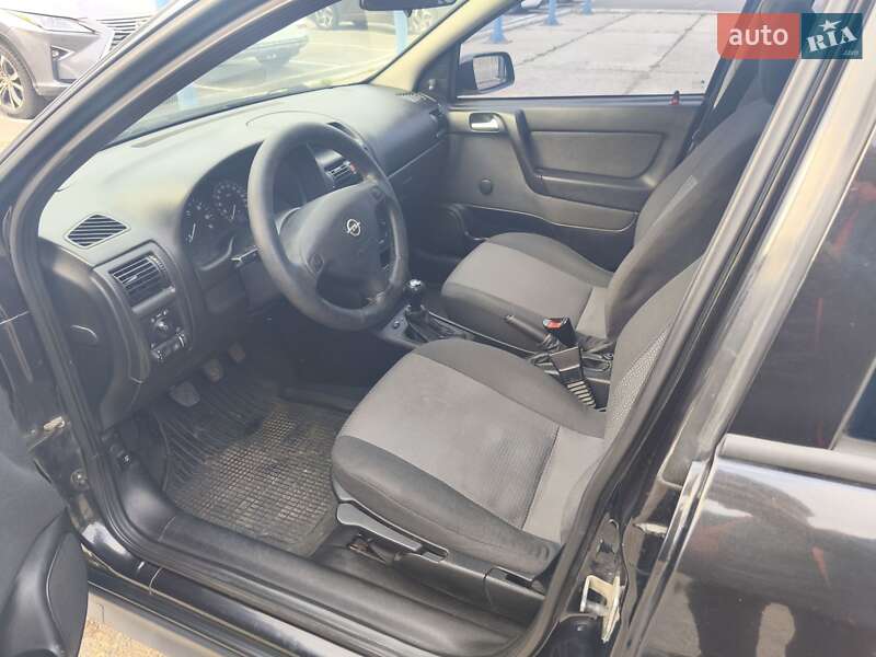 Седан Opel Astra 2005 в Харькове