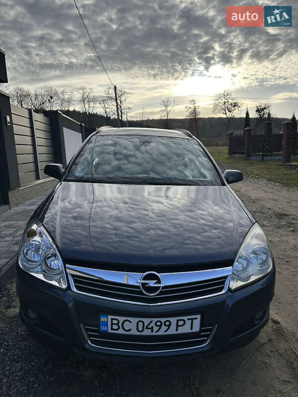 Универсал Opel Astra 2008 в Перемышлянах