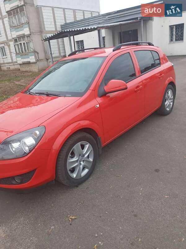 Opel Astra 2010 Opel Astra 2010