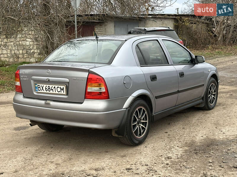 Седан Opel Astra 2007 в Новому Бузі