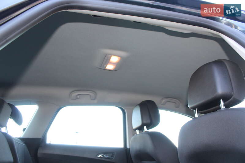 Универсал Opel Astra 2015 в Дрогобыче фото 91 Универсал Opel Astra 2015 в Дрогобыче